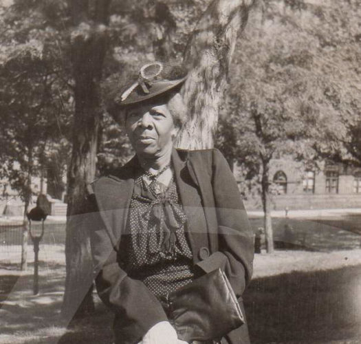 IN THE ARTS: VINTAGE AFRICAN AMERICAN GRANDMOTHER